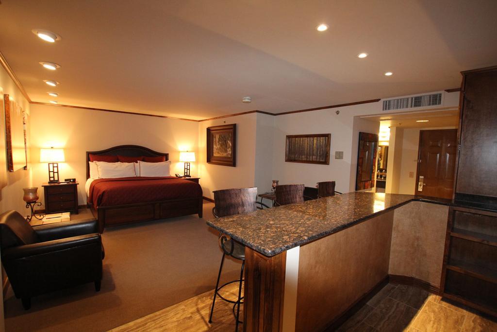 Grand Z Hotel Casino By Red Lion Hotels (Adults Only) Central City 외부 사진